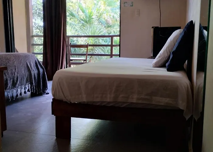 Hotel Uolis Nah 3*