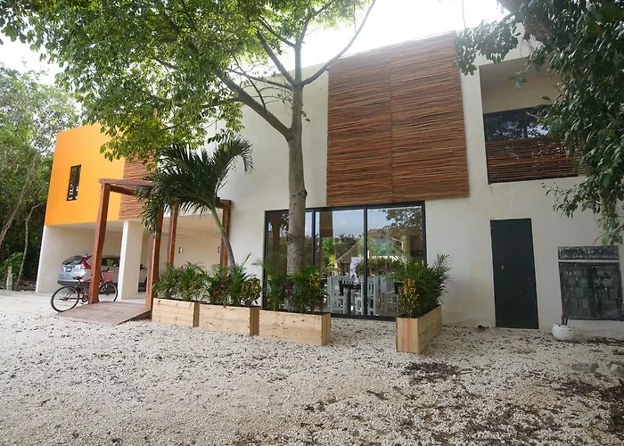 Uolis Nah 3* Tulum