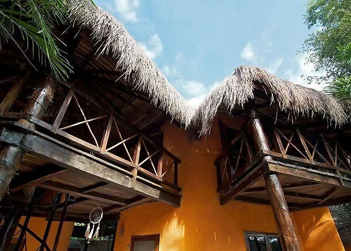 Hotel Uolis Nah 3*